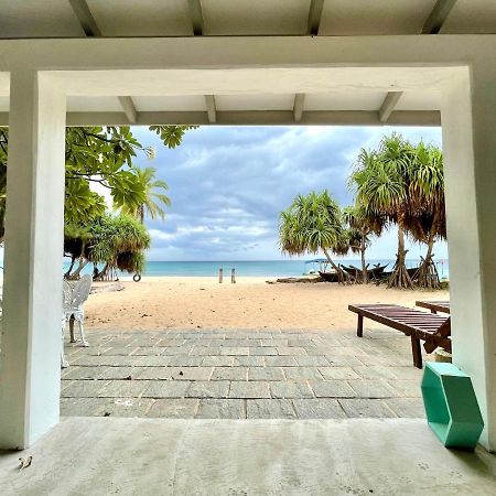 Moon Isle Beach Bungalow Nilaveli Exterior foto