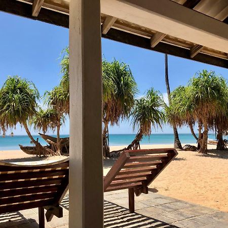 Moon Isle Beach Bungalow Nilaveli Exterior foto