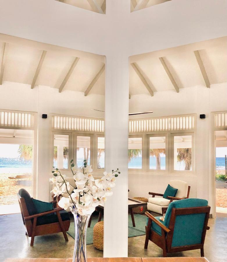 Moon Isle Beach Bungalow Nilaveli Exterior foto