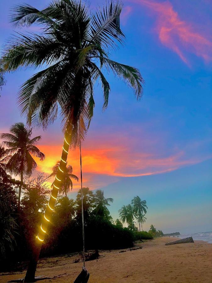Moon Isle Beach Bungalow Nilaveli Exterior foto